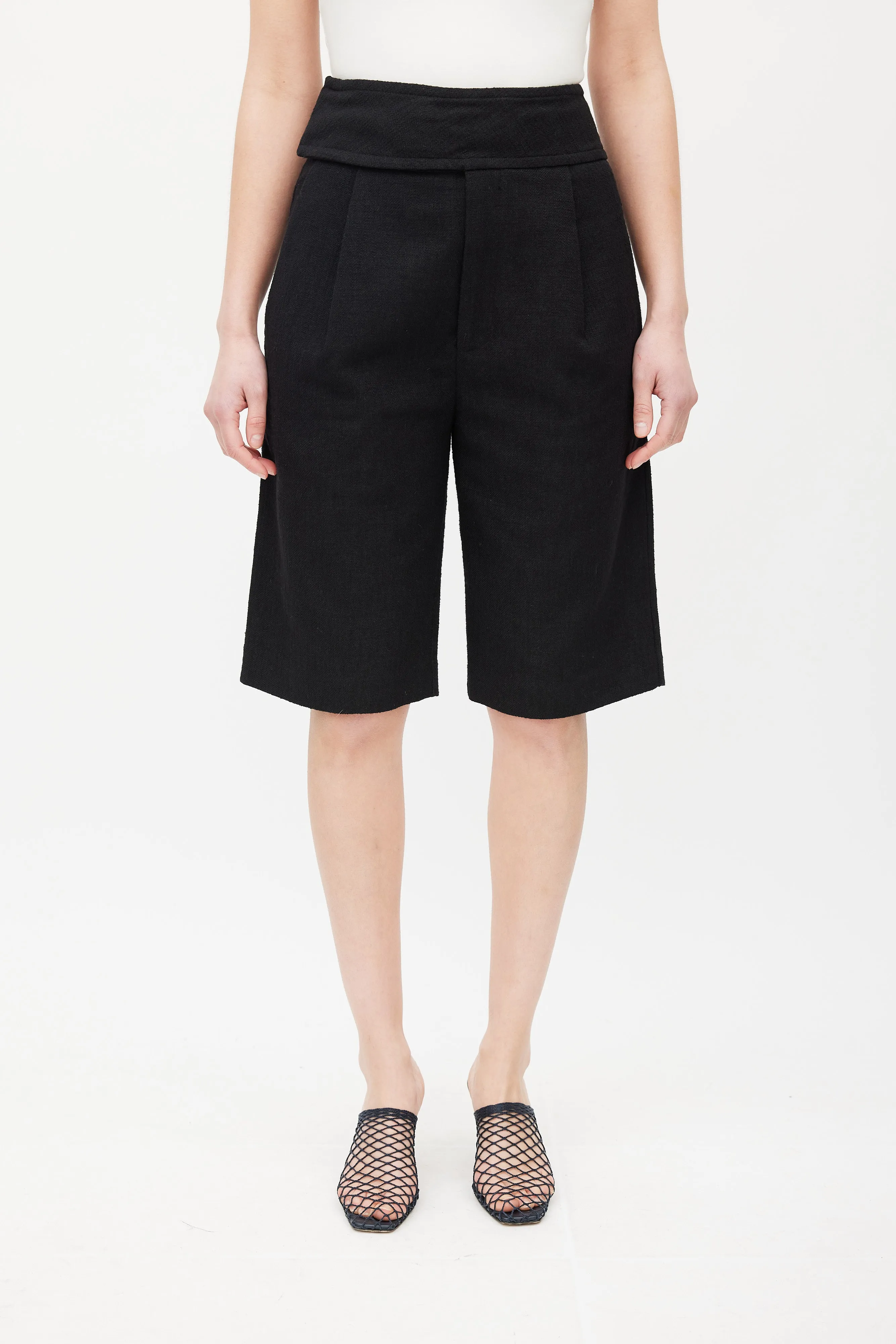 Black Cotton Pleated Bermuda Short